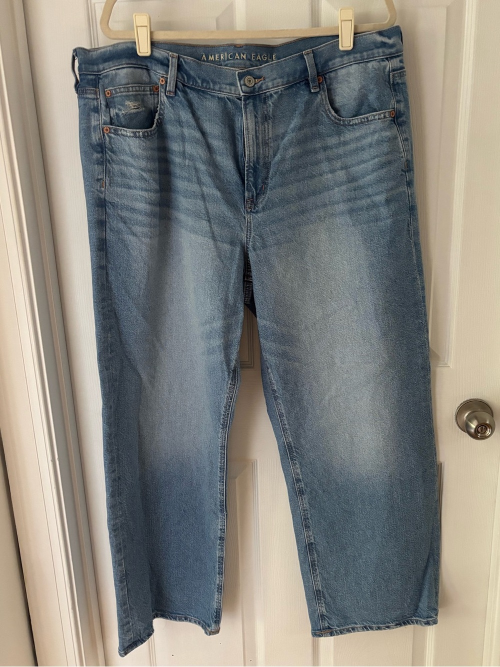 American Eagle strigid stovepipe jeans